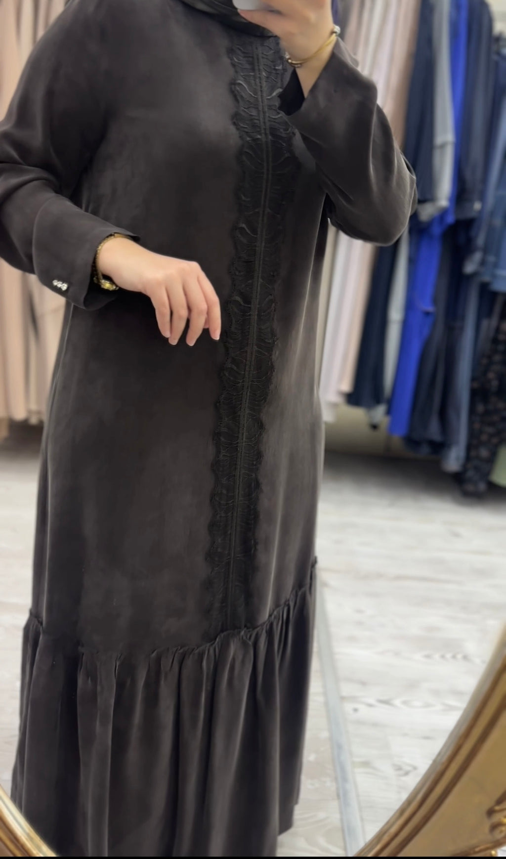 MissDalida Ön Dantel Detaylı Cupro Elbise