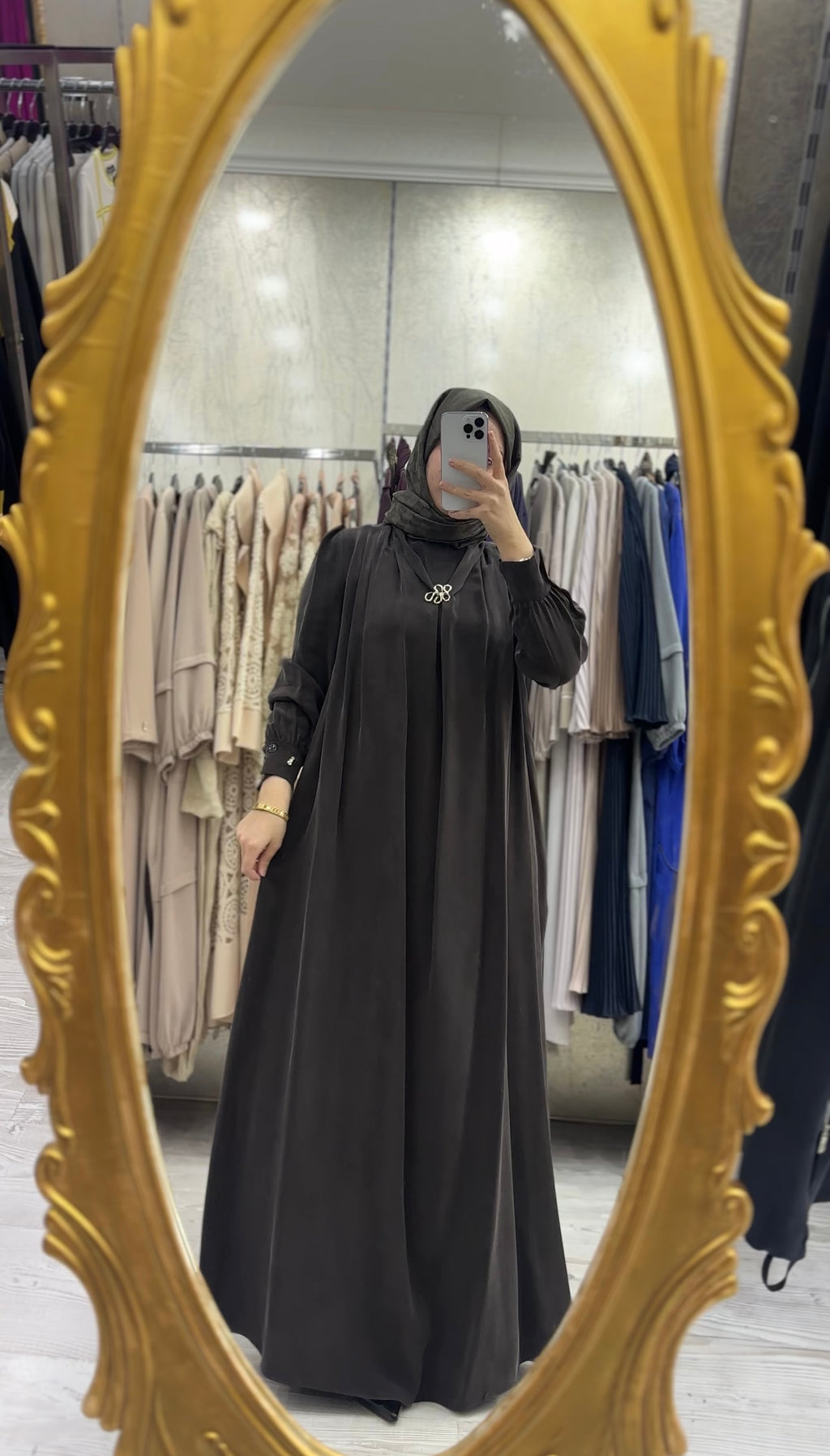 MissDalida Detaylı Broşlu Cupro Elbise